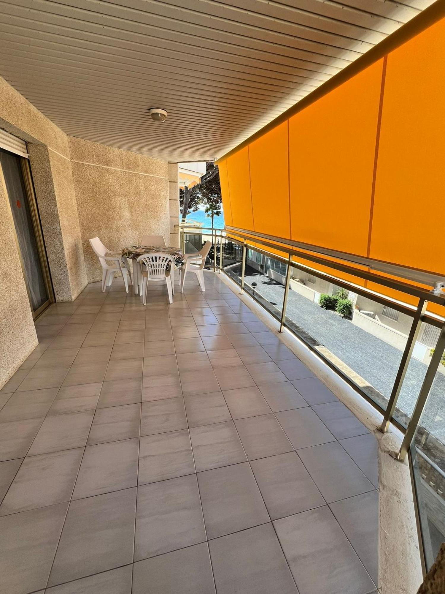 Apartamentos Versailles Villafortuny Buitenkant foto