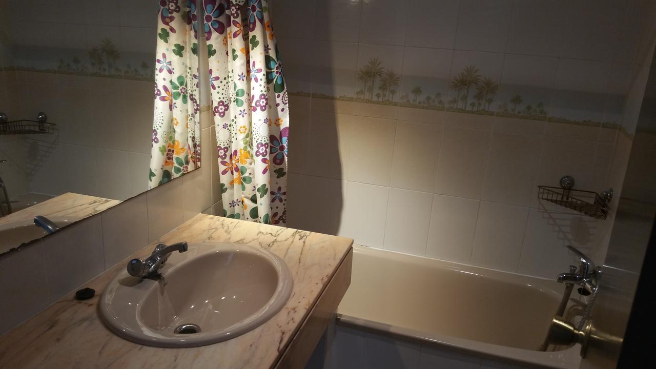Apartamentos Versailles Villafortuny Buitenkant foto